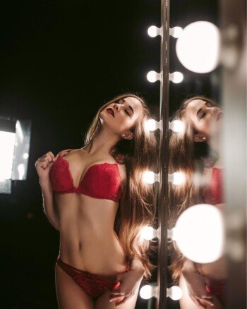 Glamour-Art-Photography_Influencer-Creation-Network