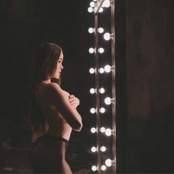Glamour-Art-Photography_Influencer-Creation-Network